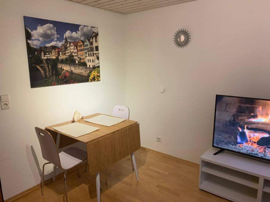 2-Zimmer-Nichtraucher-Ferienwohnung Strobel Тюбинген Экстерьер фото